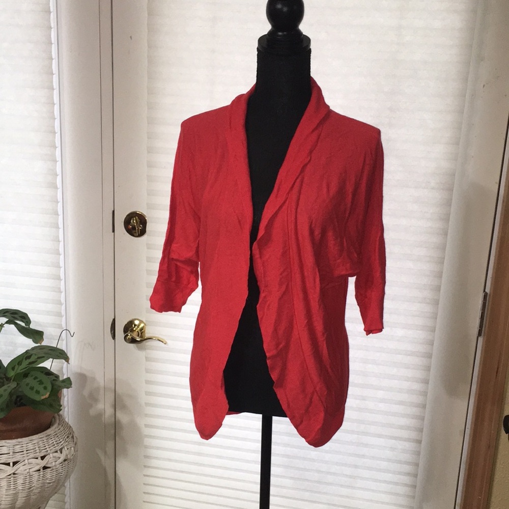 Small coral pink/orange cardigan
